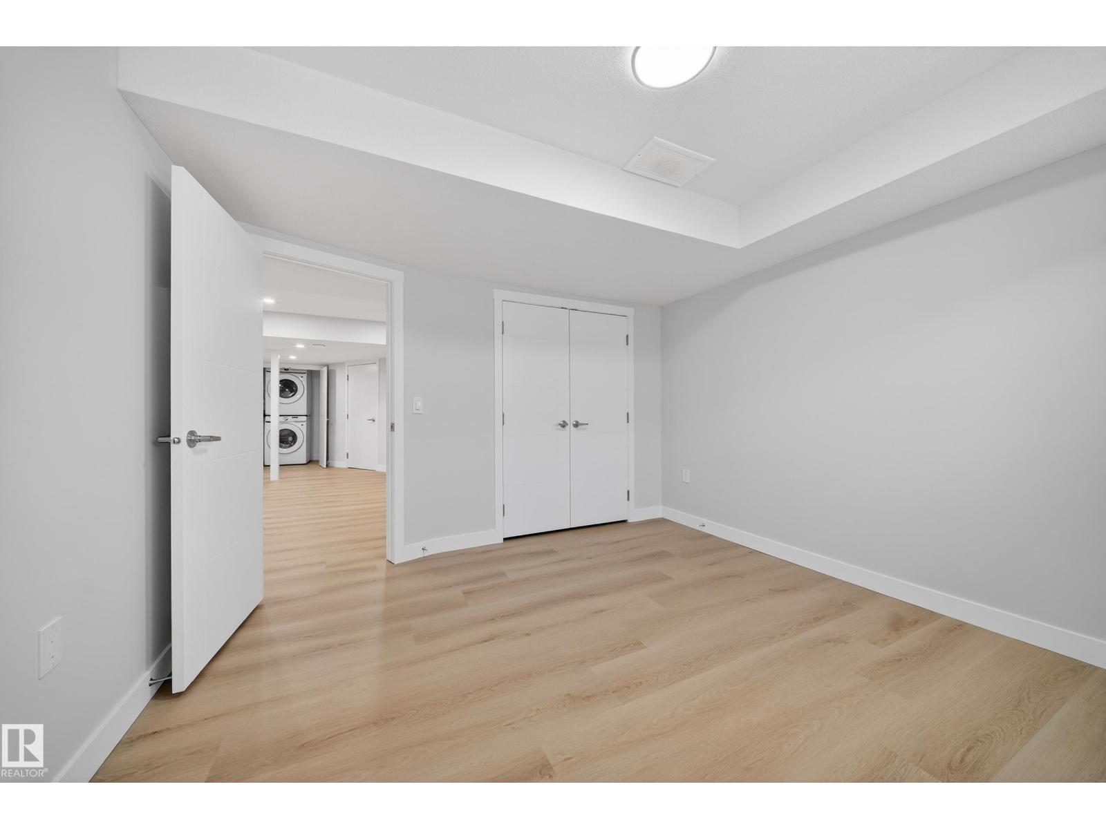 20723 24 AV NW, Edmonton