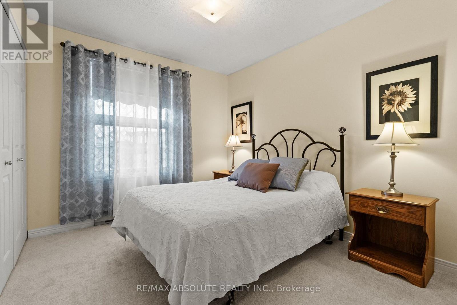 260 ALLAN DRIVE — photo 23