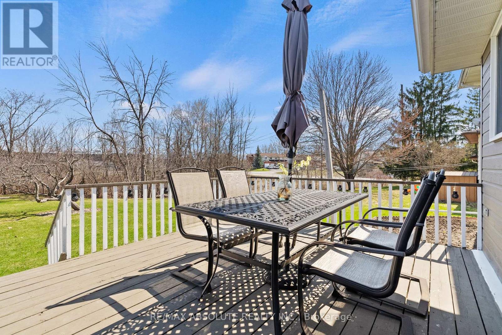 260 ALLAN DRIVE — photo 38