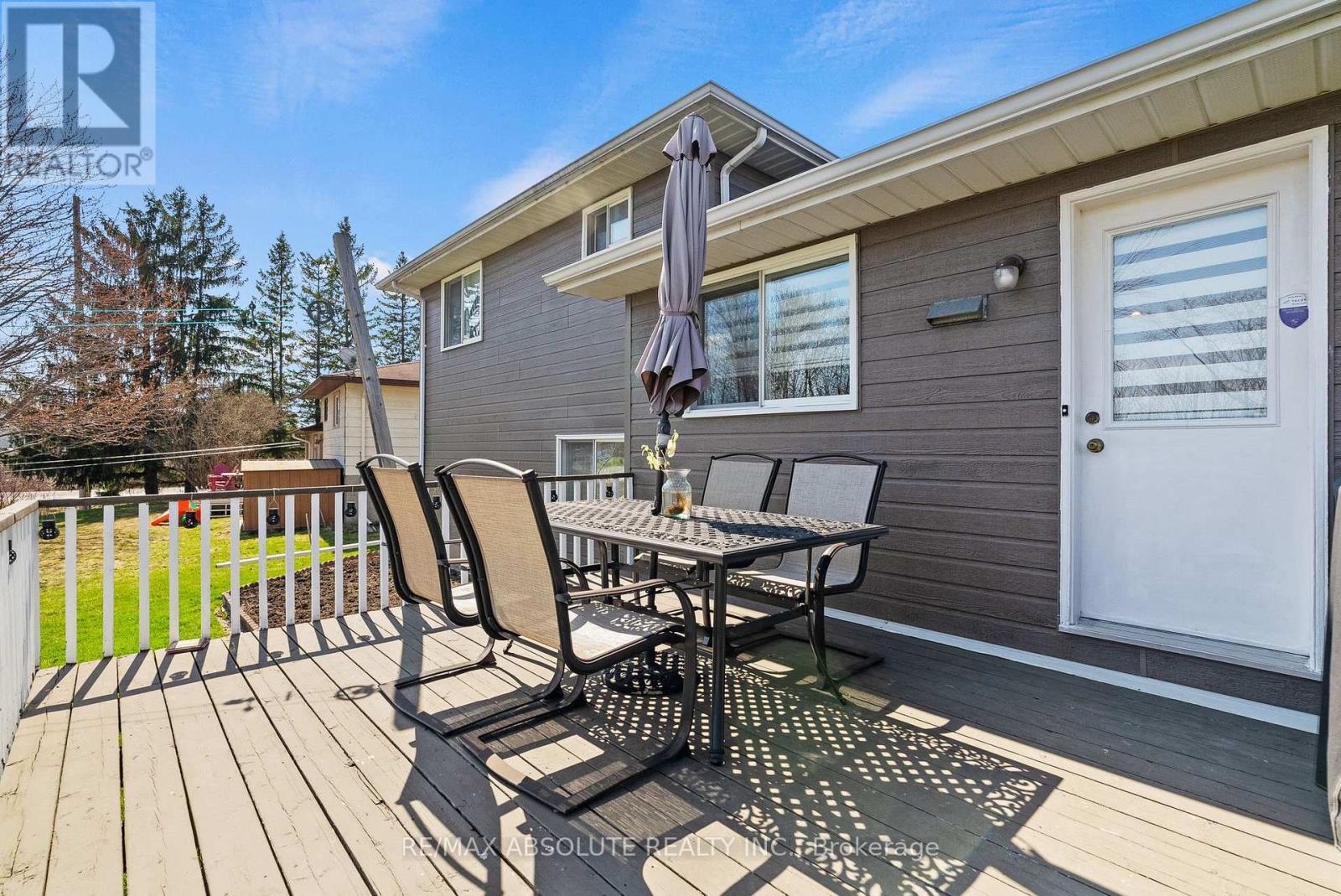 260 ALLAN DRIVE — photo 39