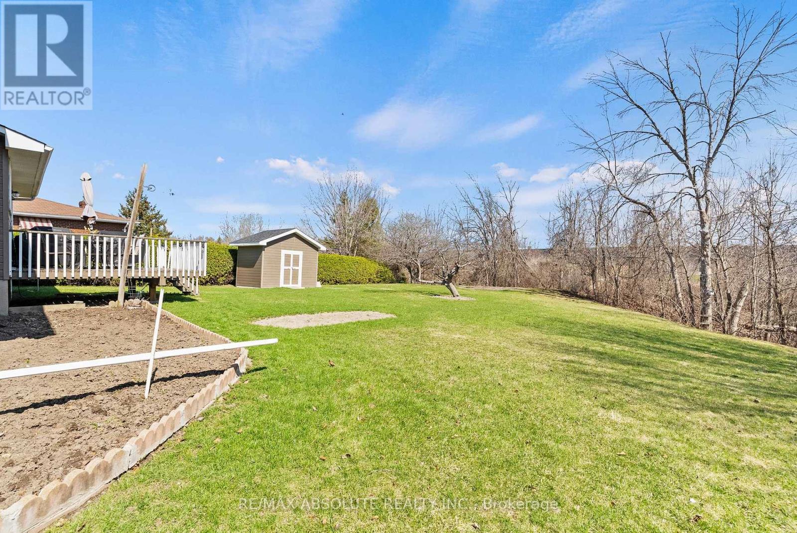 260 ALLAN DRIVE — photo 41
