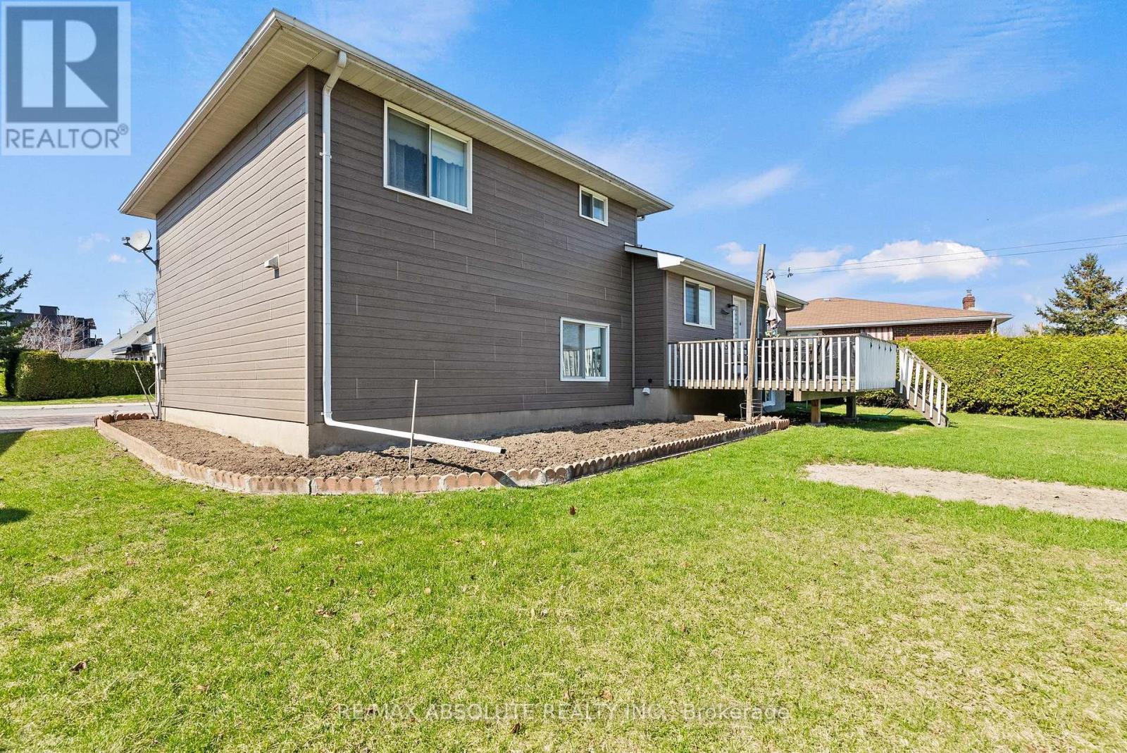 260 ALLAN DRIVE — photo 42