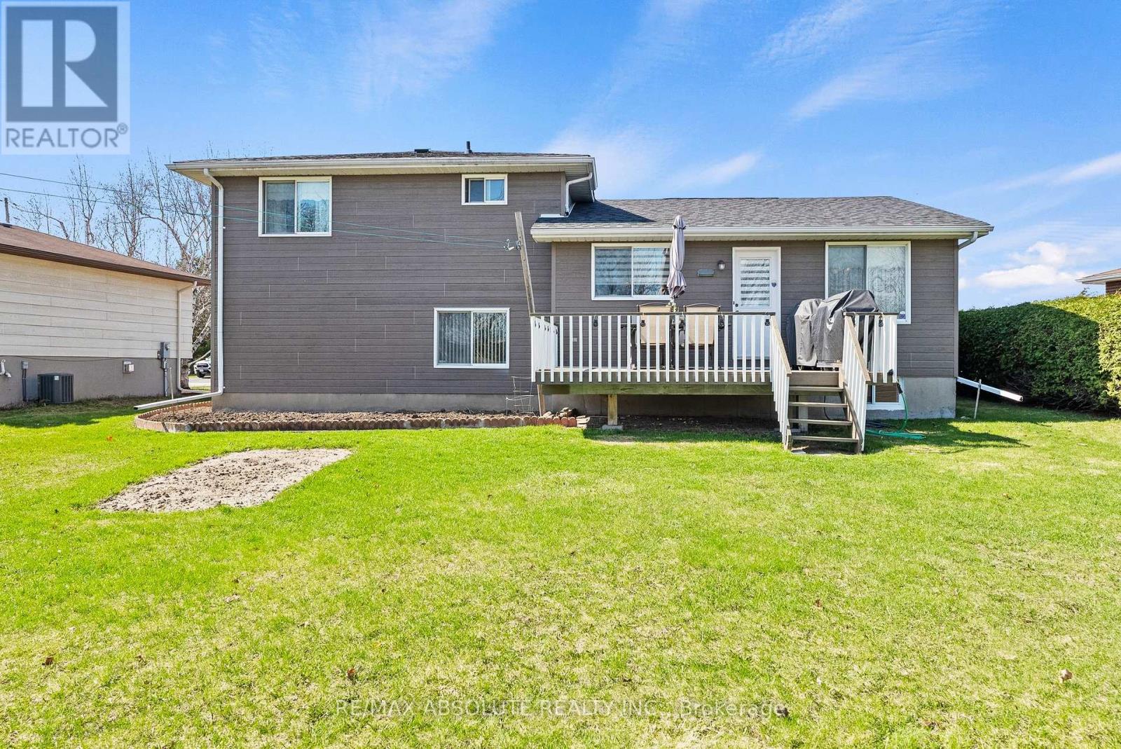 260 ALLAN DRIVE — photo 46