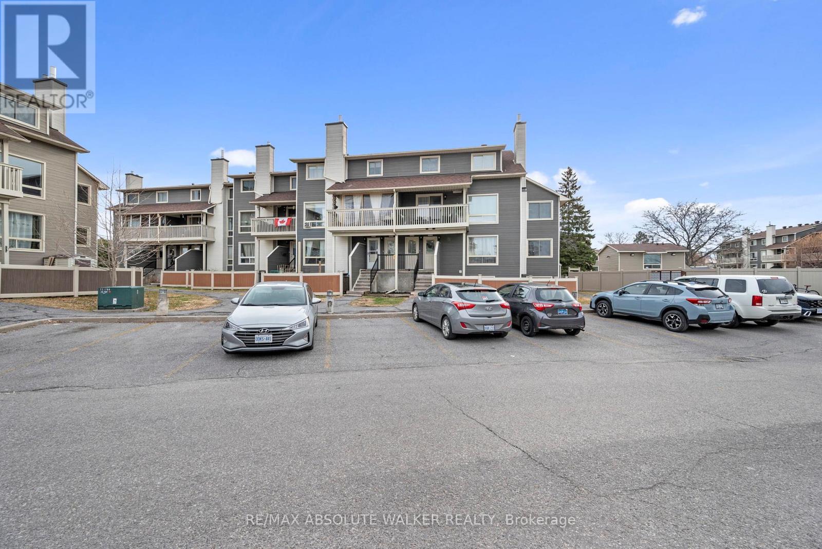 38B - 782 ST. ANDRE DRIVE — photo 50