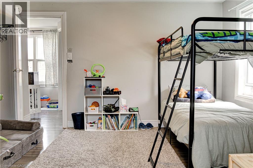 78 PRICE Avenue - 27