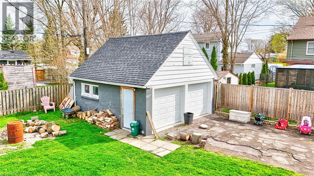 78 PRICE Avenue - 44