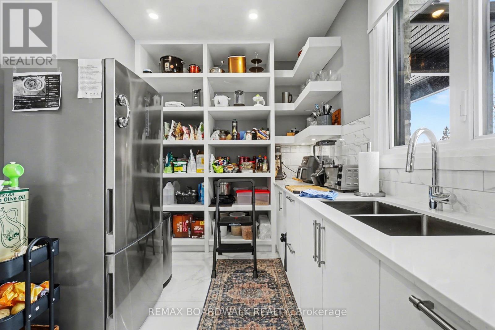 139 ST THOMAS STREET — photo 16