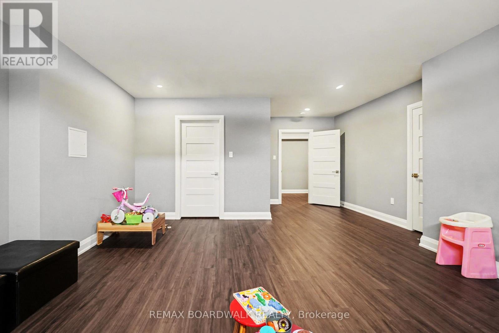 139 ST THOMAS STREET — photo 38