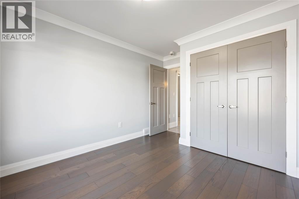142 Madison D'Andrea AVENUE - 19