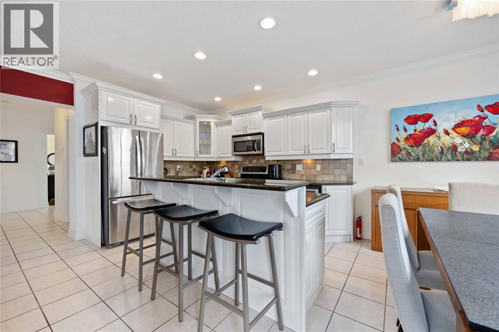 350 FRONT STREET North Unit# 401, Sarnia, Ontario, N7T1A0 — Photo 3