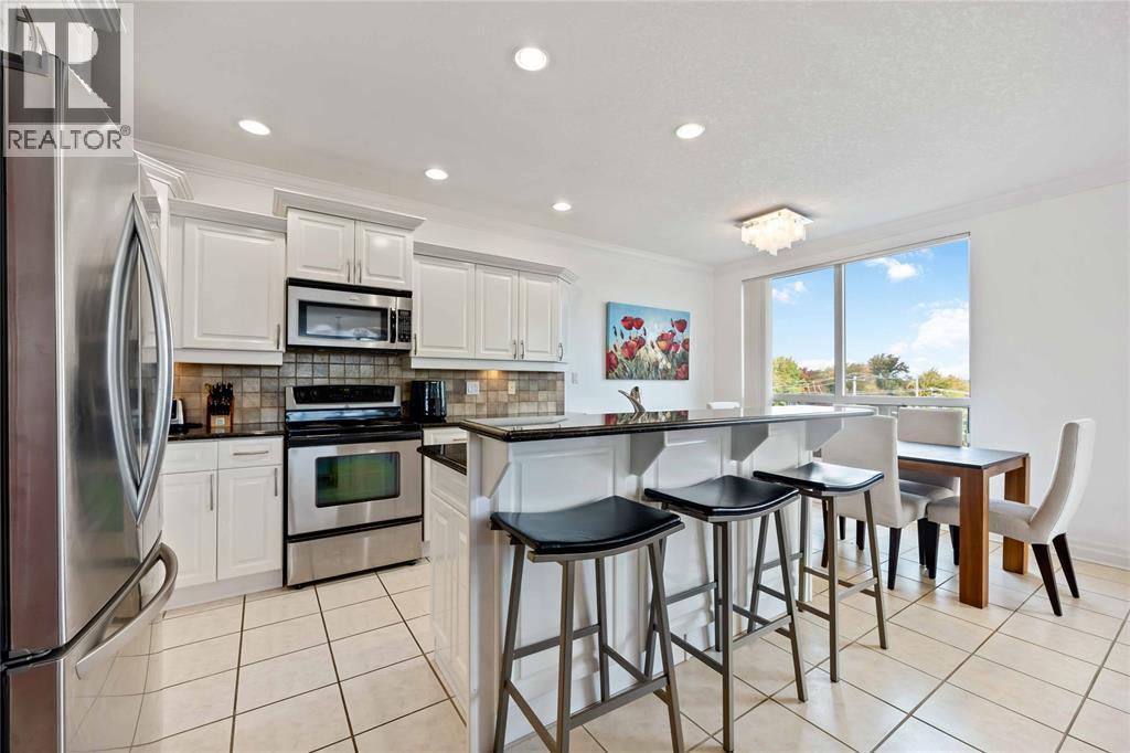 350 FRONT STREET North Unit# 401, Sarnia, Ontario, N7T1A0 — Photo 4