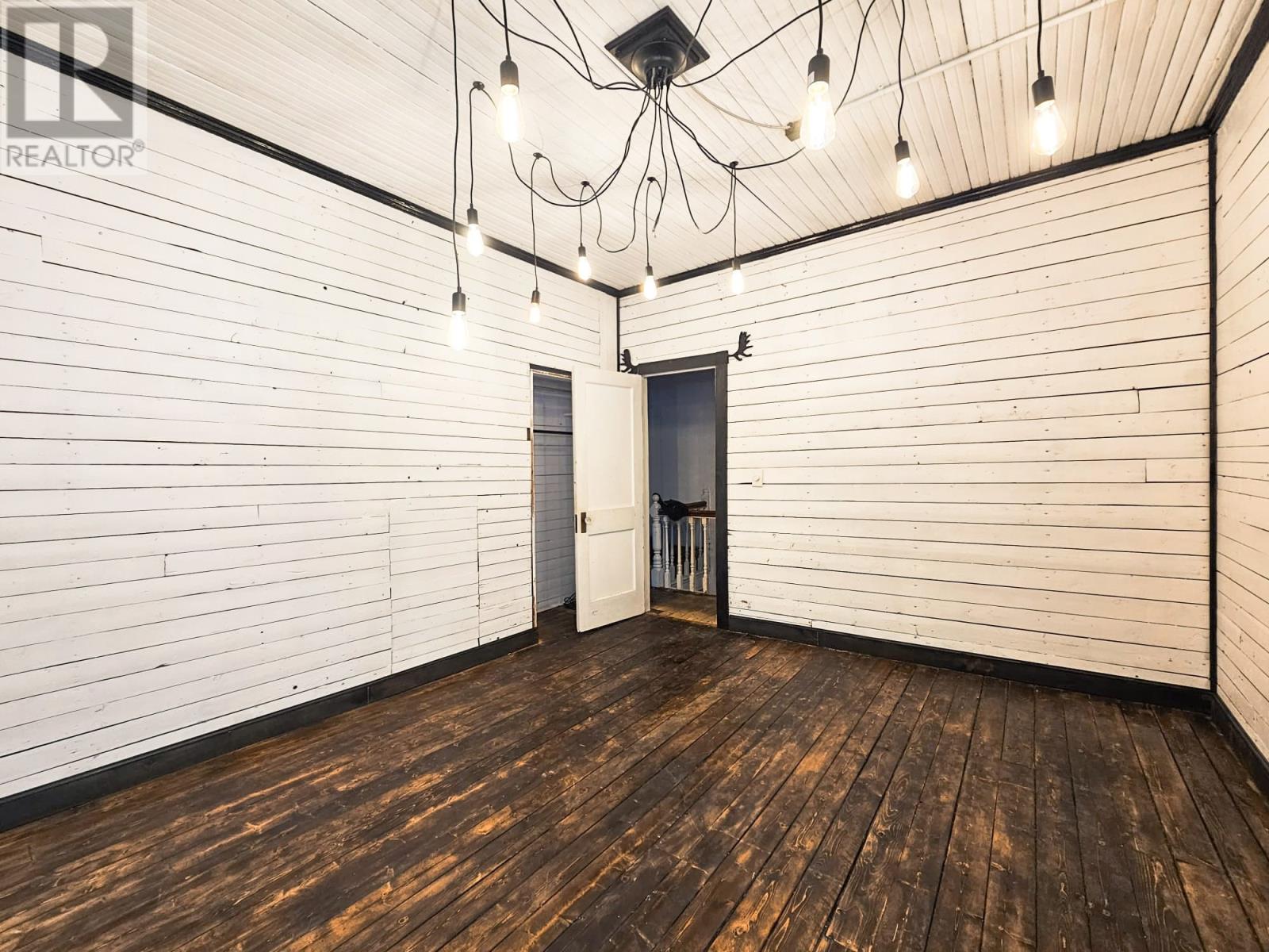 194 Hamilton Street - 13