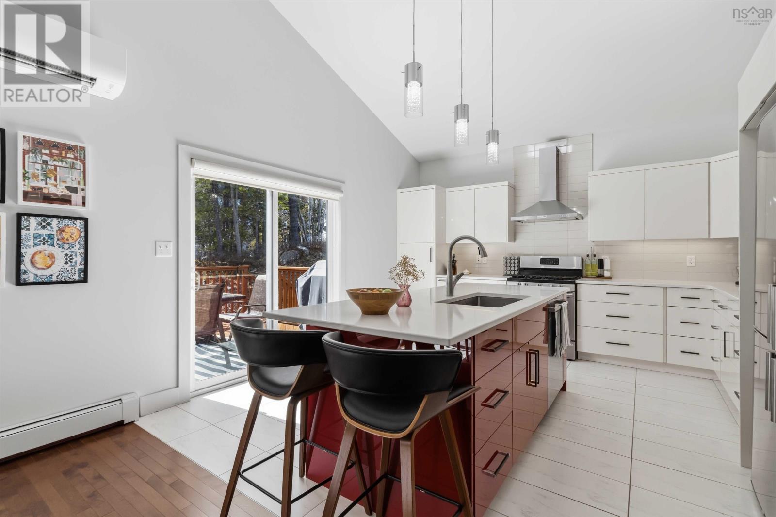 Property 17 of 33 of 88 Armenia Drive