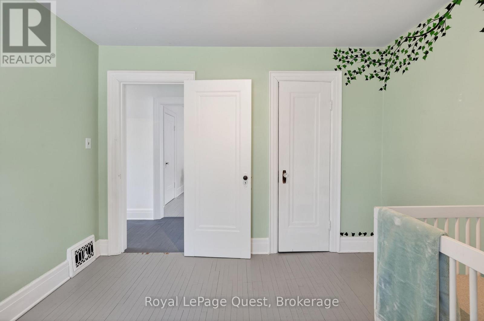 109 BRANT STREET E - 31