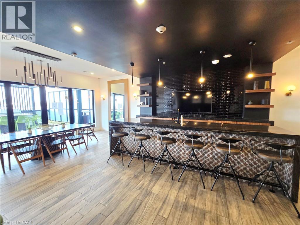 181 KING Street S Unit# 1812, Waterloo, Ontario, N2J0E7 — Photo 16