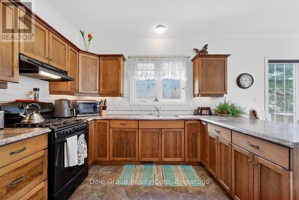 97 ST PATRICK STREET W - 6