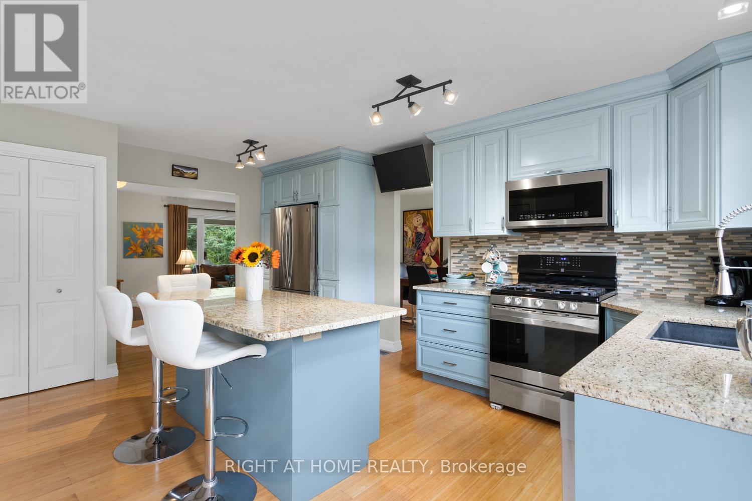 Tons of cabinetry