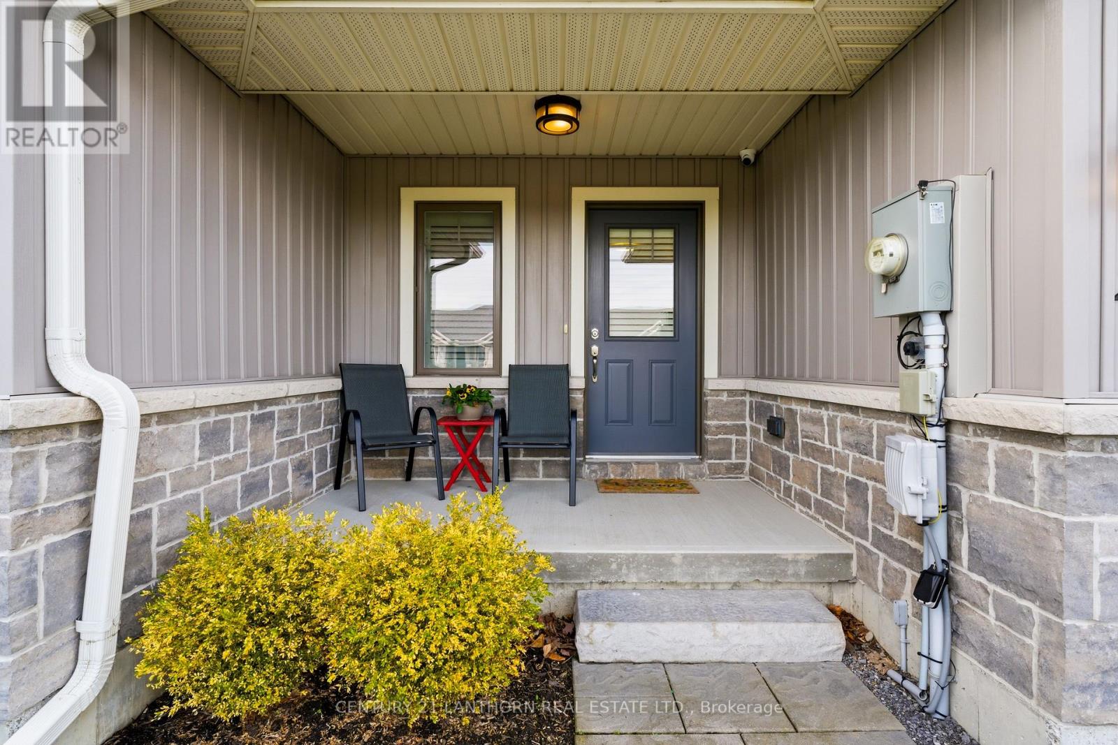 25 COBBLESTONE STREET - photo 4