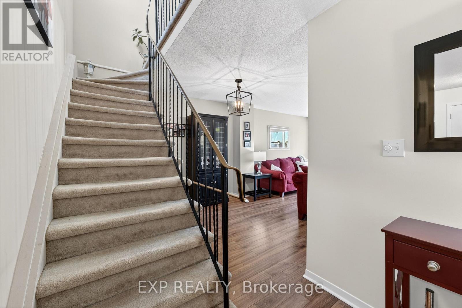 767 LITTLESTONE CRESCENT - photo 4