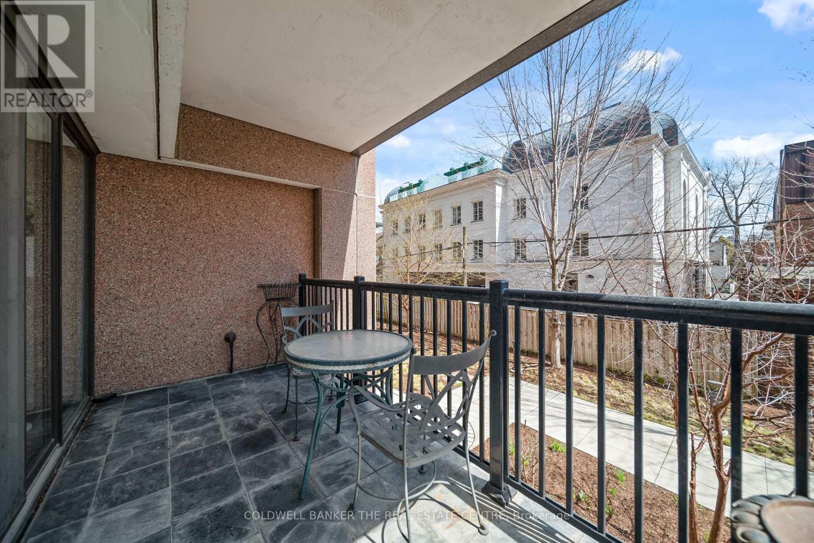 #206 447 WALMER ROAD - 19