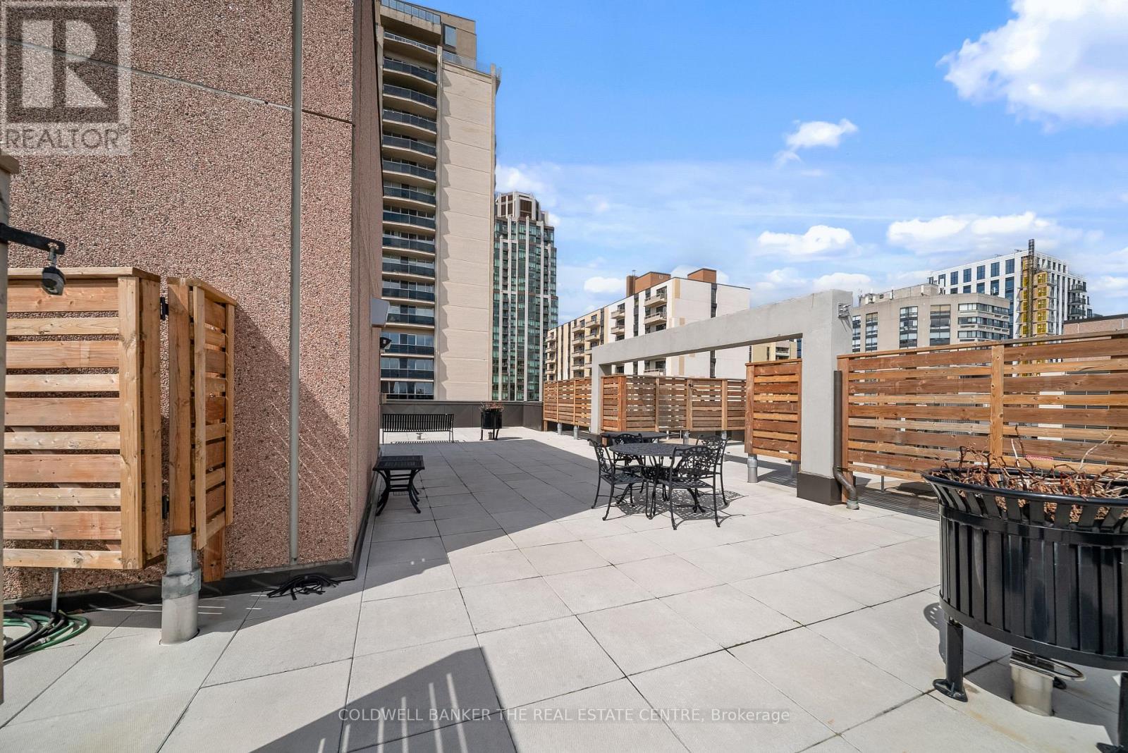 #206 447 WALMER ROAD - 45