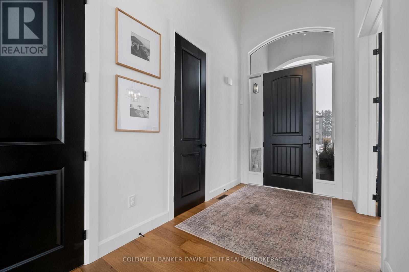 160 FOXBOROUGH PLACE - 4