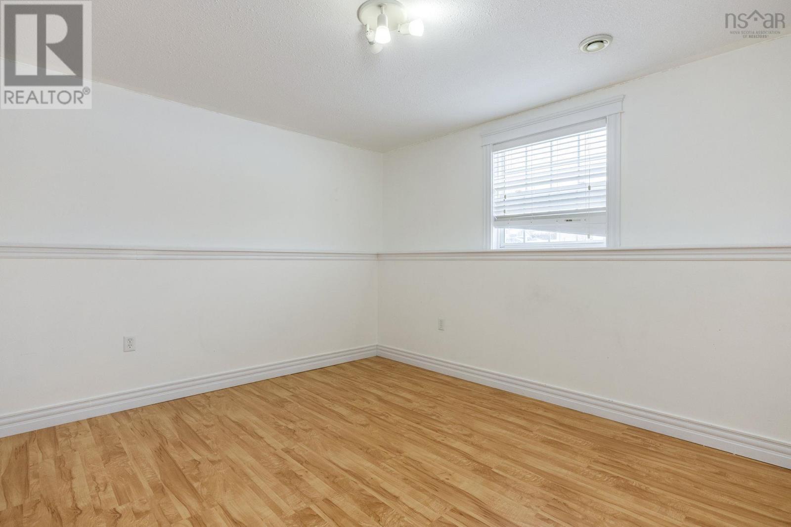 10 Cameron Drive — photo 28