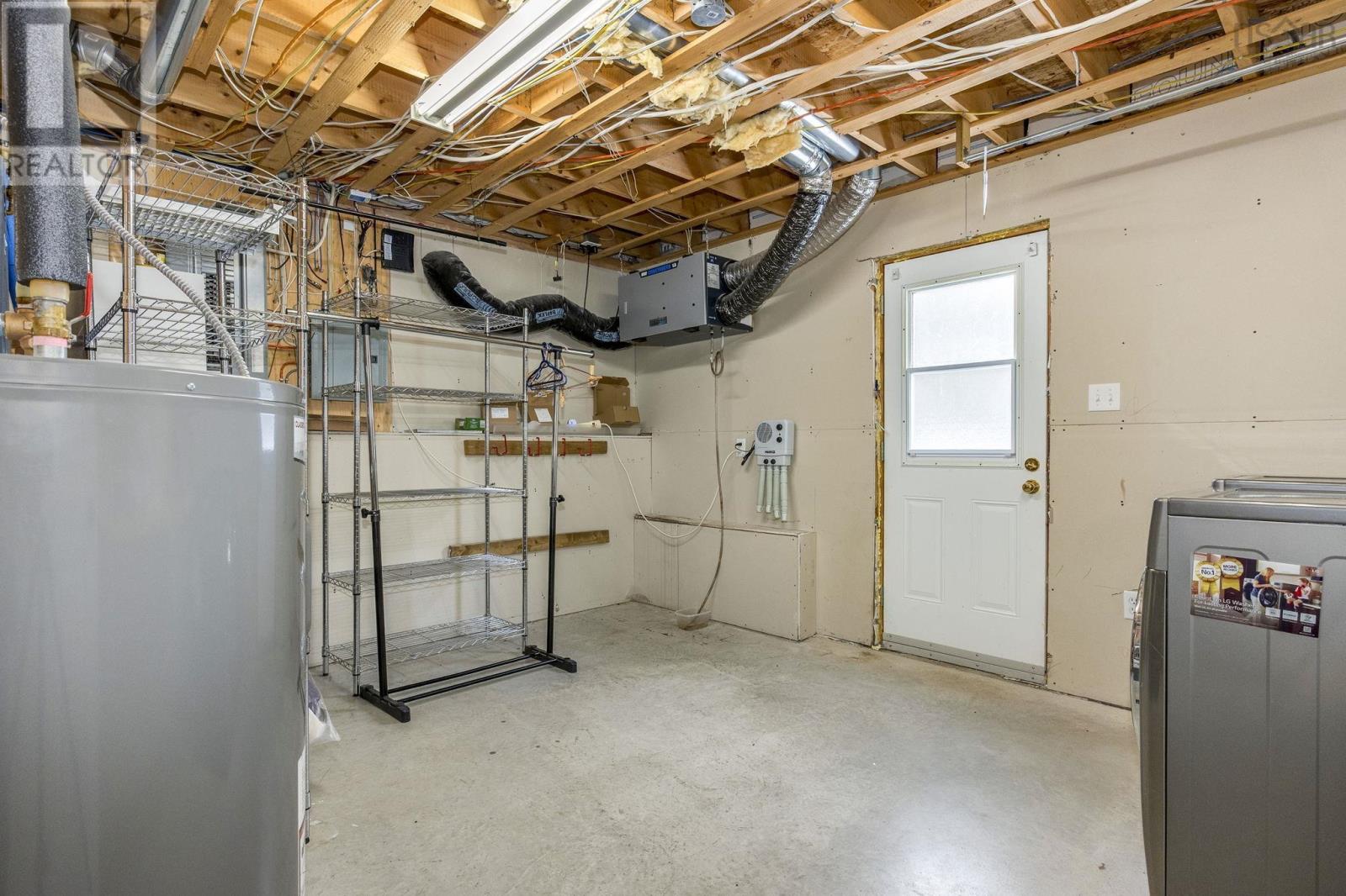 10 Cameron Drive — photo 29
