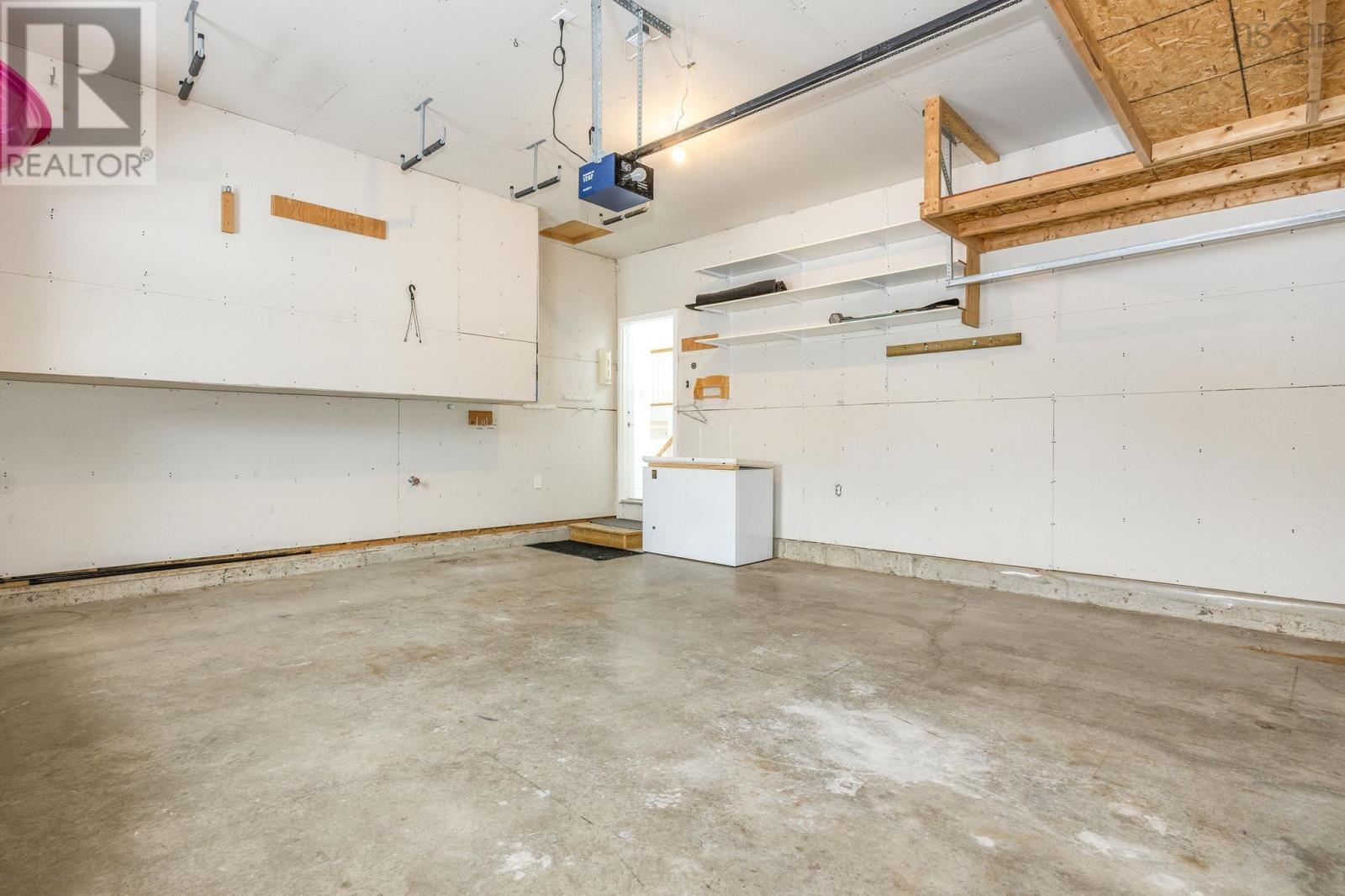 10 Cameron Drive — photo 33
