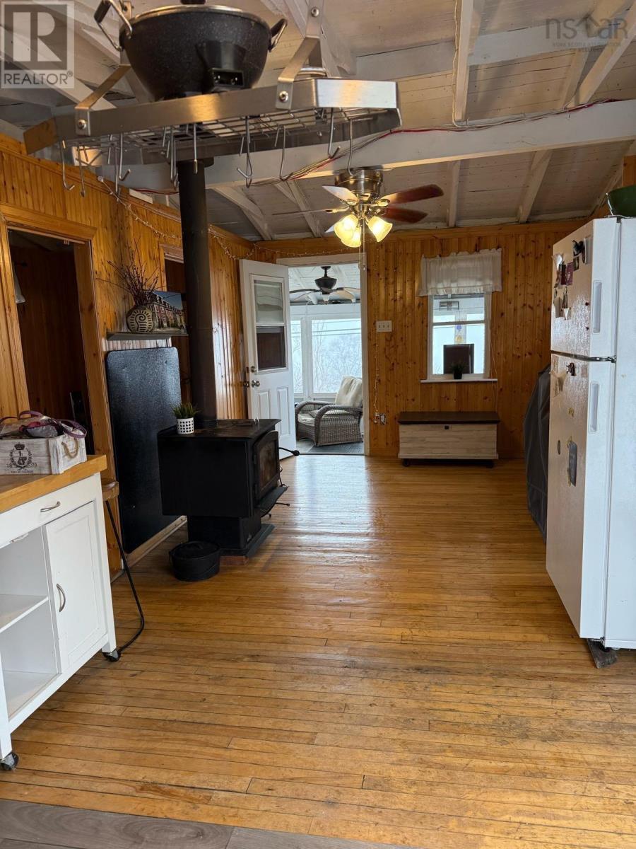 Property 9 of 20 of 7403 East Bay Highway