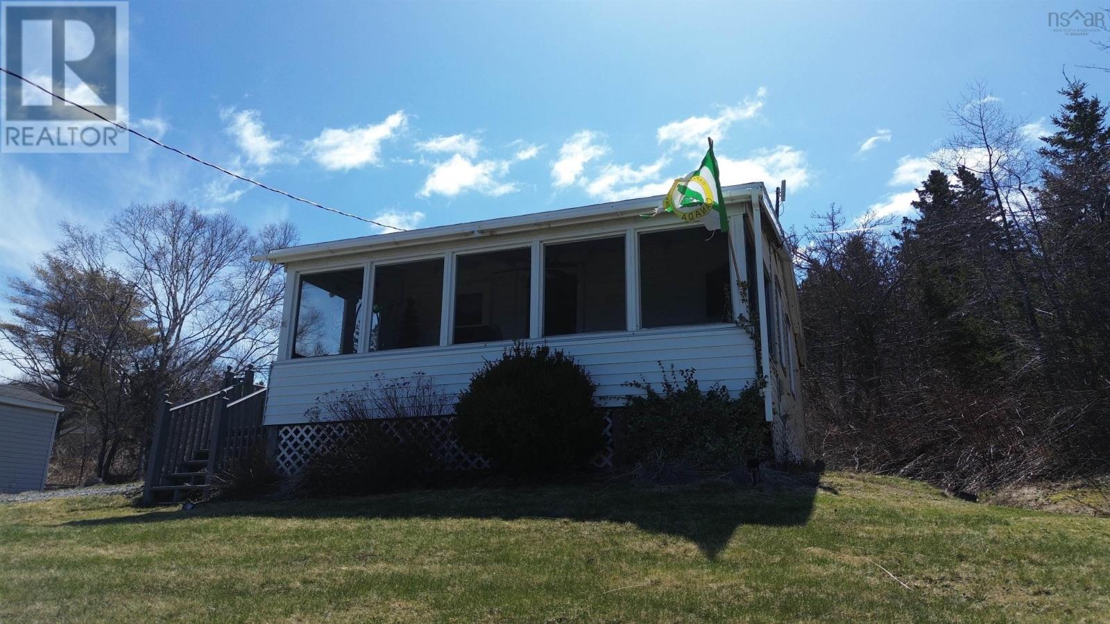 Property 18 of 20 of 7403 East Bay Highway