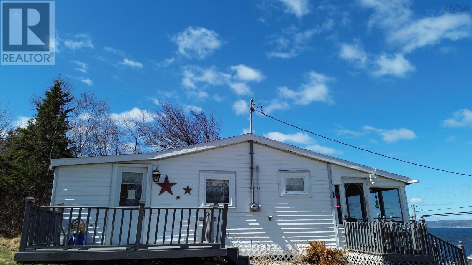 Property 2 of 20 of 7403 East Bay Highway