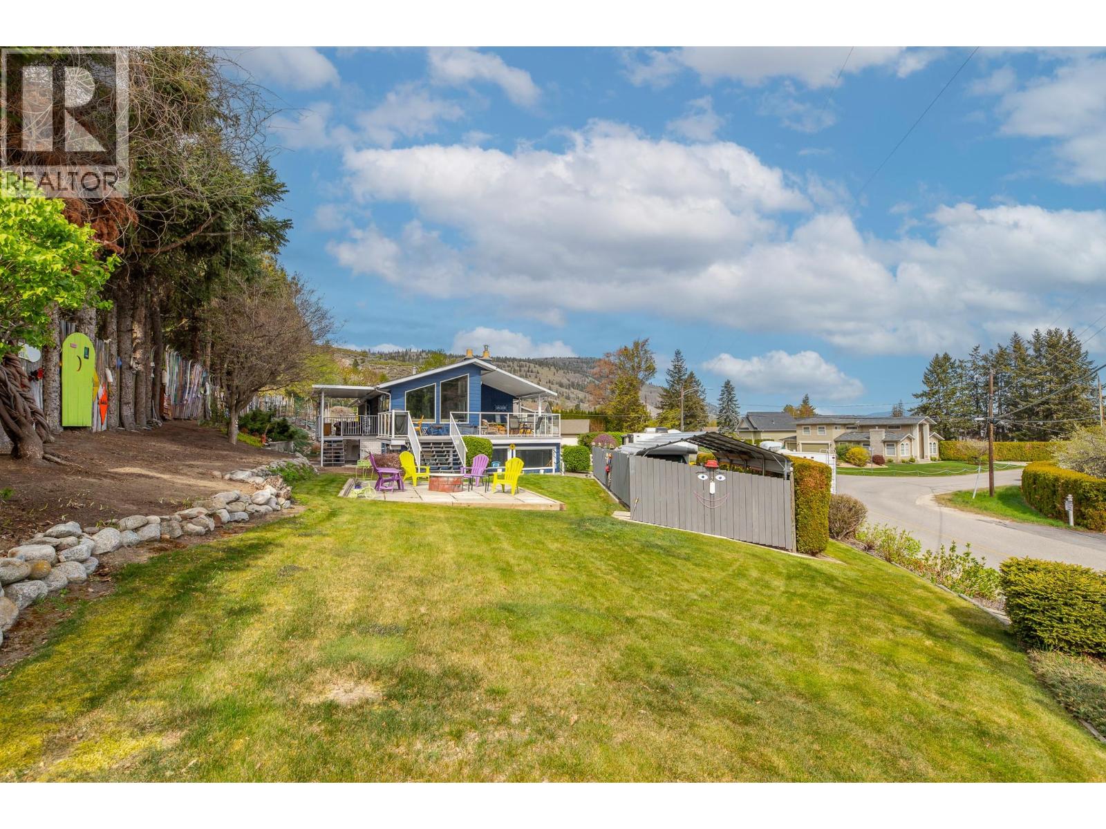 7315 HIGGIN Avenue, Summerland