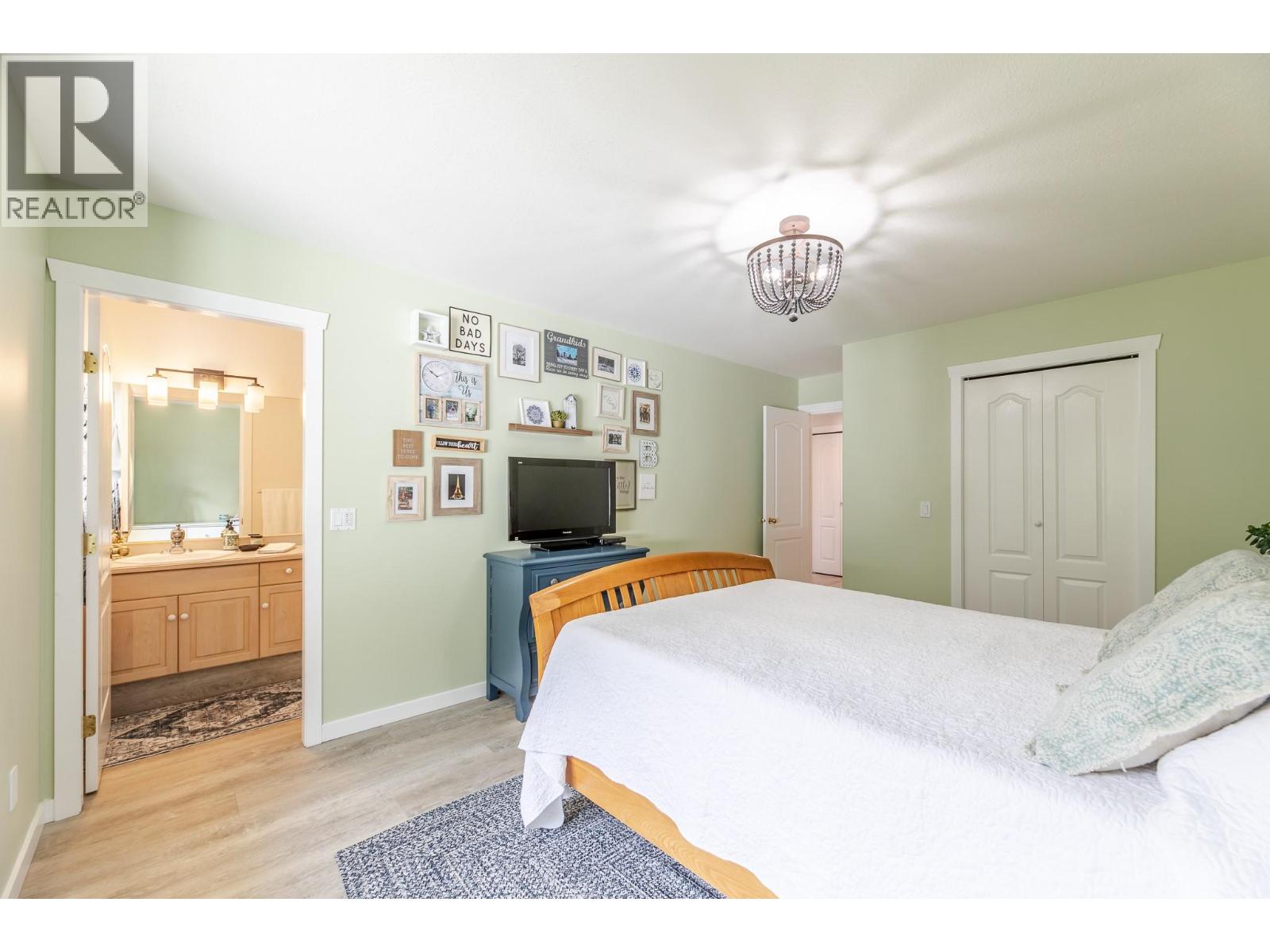 #21 9600 Turner Street - 21