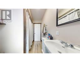 50 Meredith Street, Gore Bay, ON P0P1H0 Photo 93