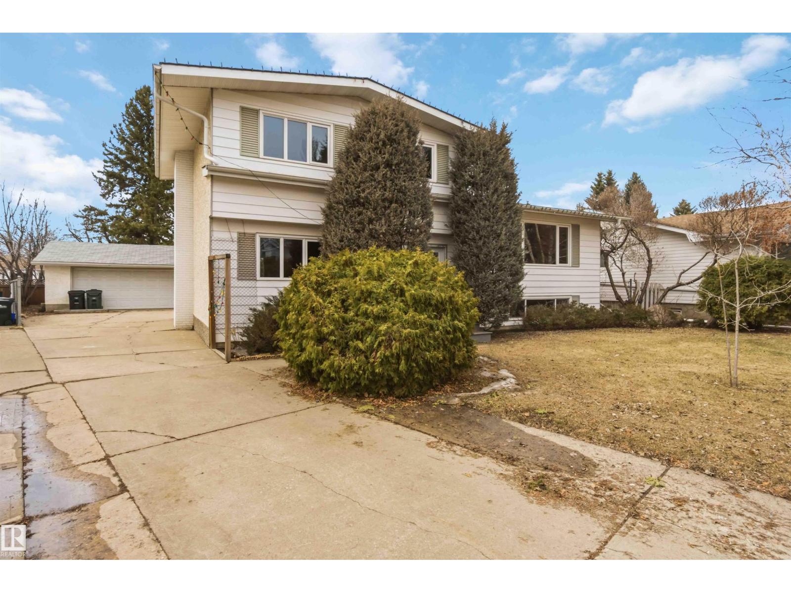 1034 ADAMSON CR, Sherwood Park