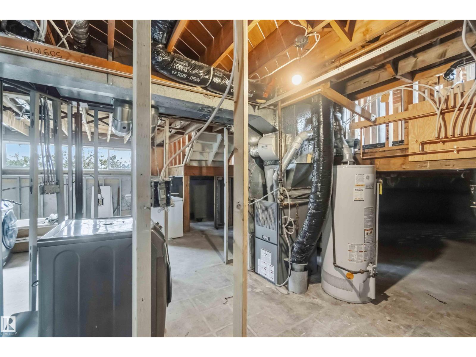 1034 ADAMSON CR, Sherwood Park