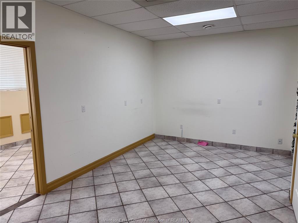2532 Dougall AVENUE, Windsor, Ontario, N8X1T6 — Photo 4