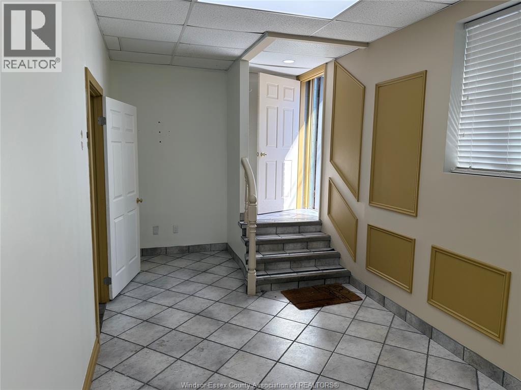 2532 Dougall AVENUE, Windsor, Ontario, N8X1T6 — Photo 3