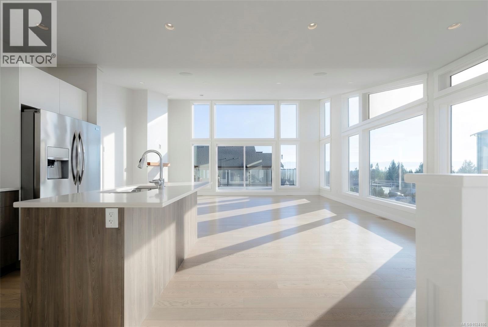 2211 Winfield Dr, Sooke