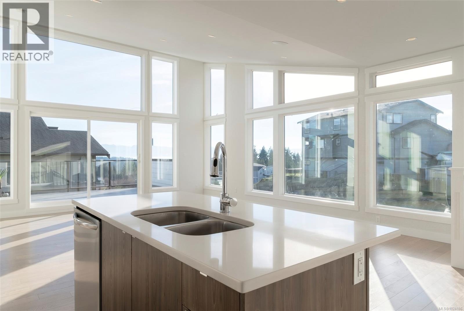 2211 Winfield Dr, Sooke