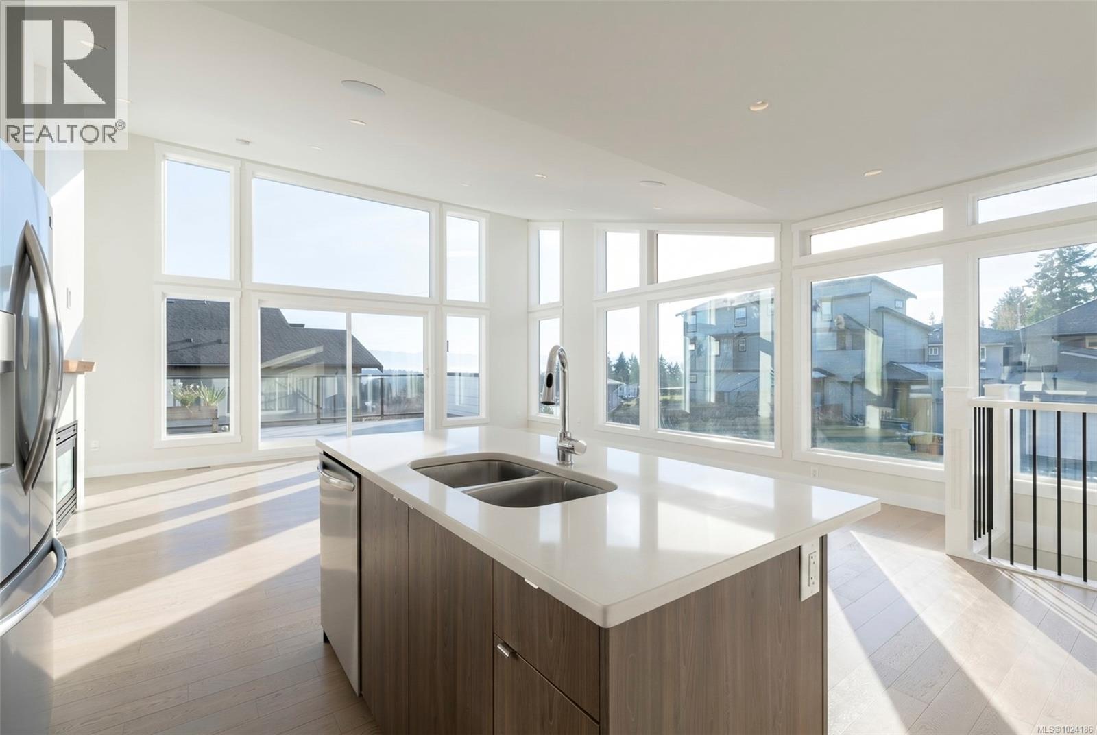 2211 Winfield Dr, Sooke