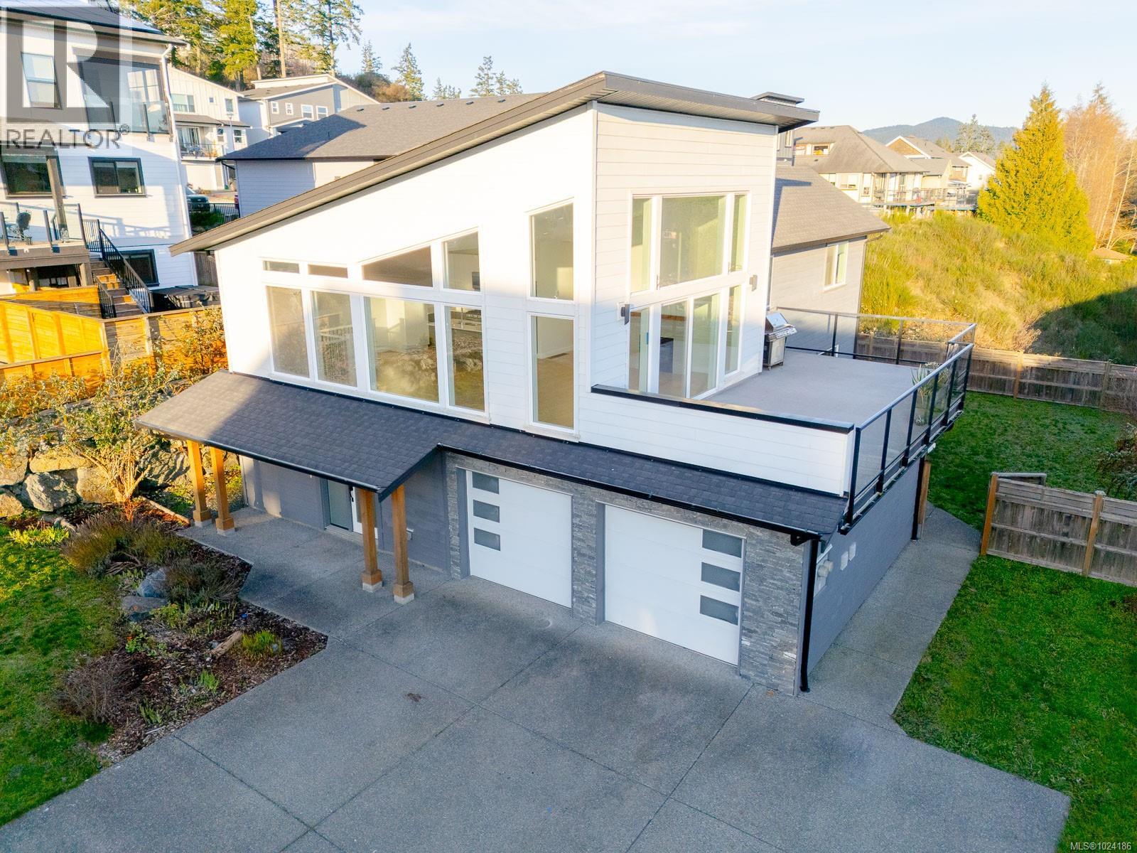 2211 Winfield Dr, Sooke