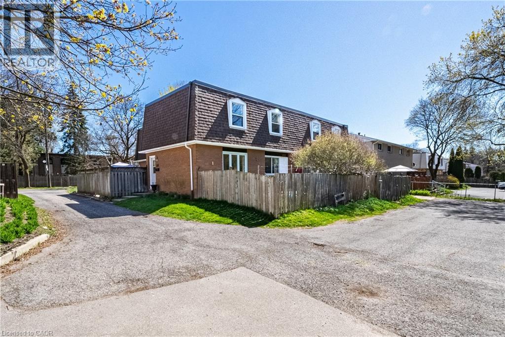 648-654 FRANCIS Road - 30