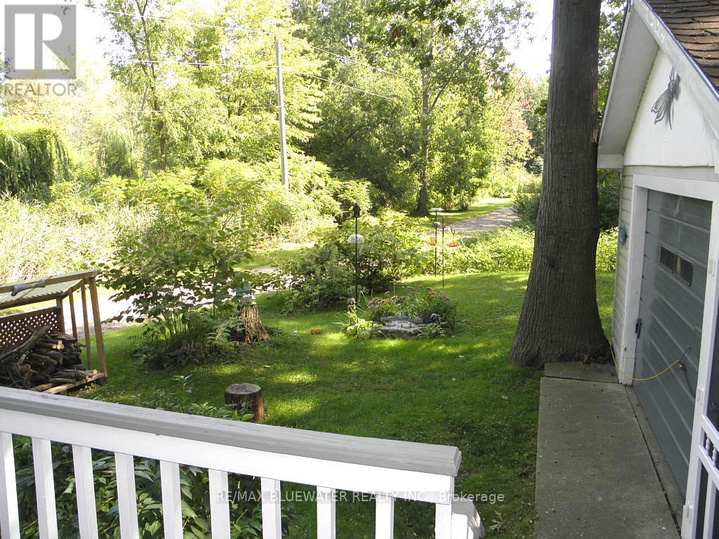 9714 LAKE ROAD - 10