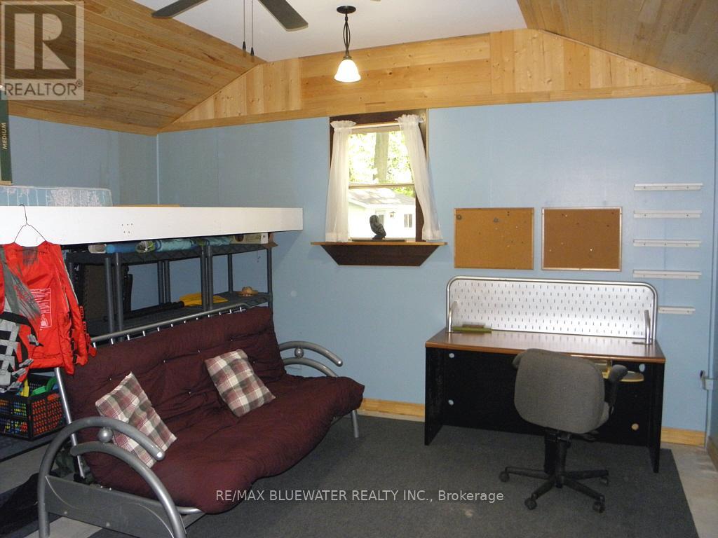 9714 LAKE ROAD - 14