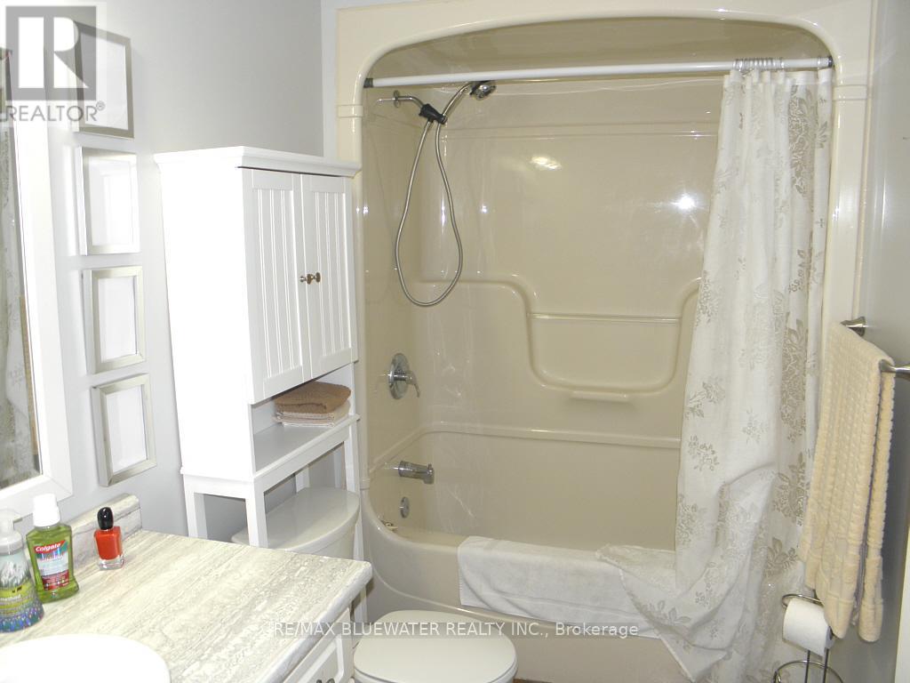9714 LAKE ROAD - 23