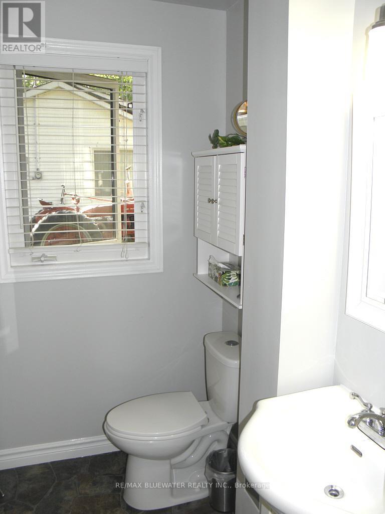 9714 LAKE ROAD - 24