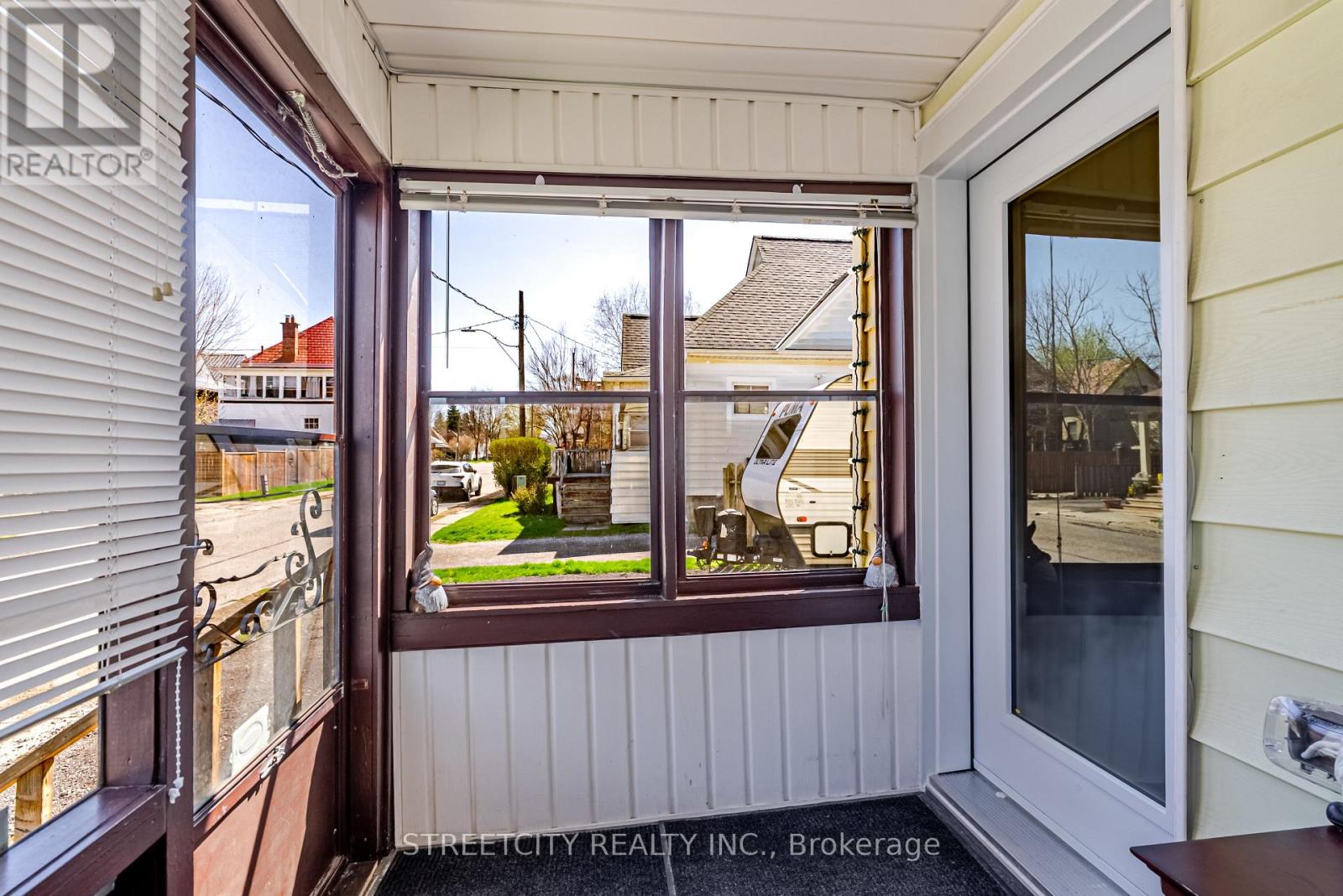 10 1/2 NAAMA STREET - 5