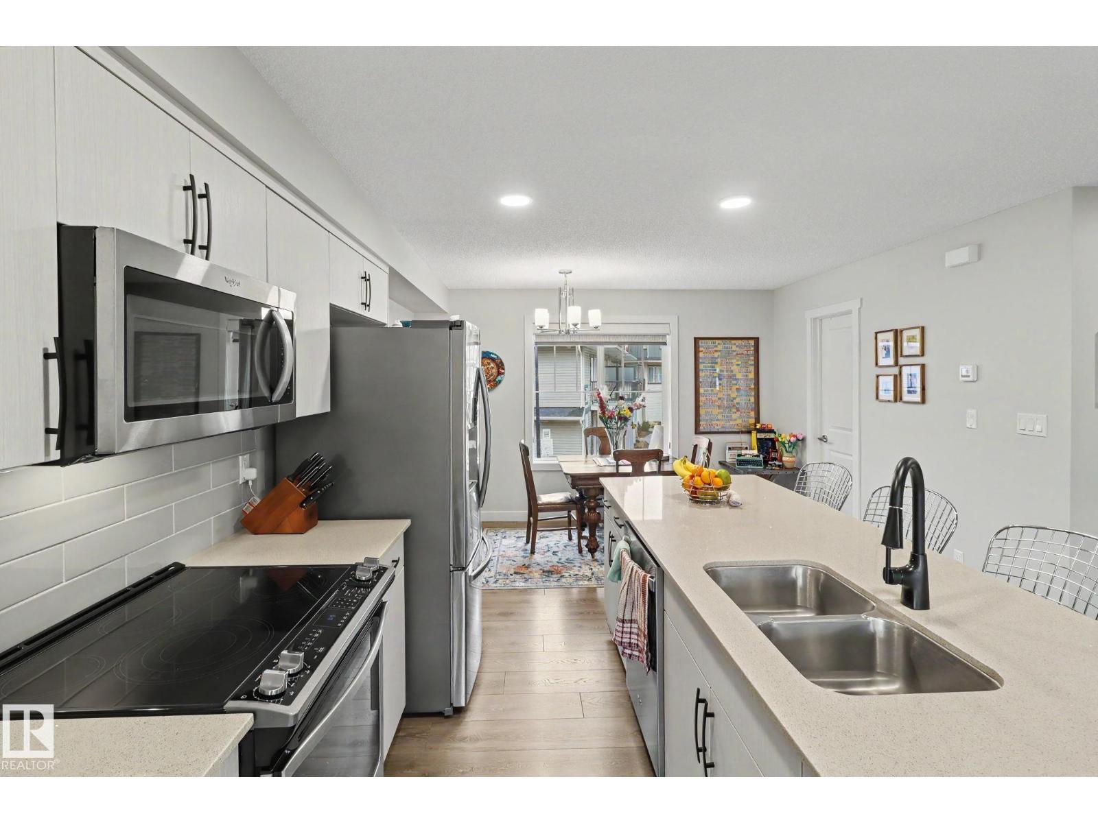 #24 165 CY BECKER BLVD NW, Edmonton